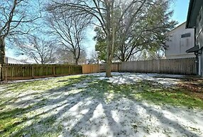 Modern Pflugerville Home Near Austin