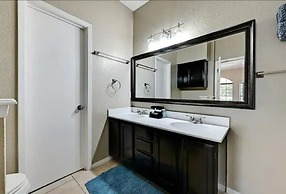 Modern Pflugerville Home Near Austin
