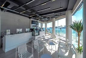 Le Grand Bleu Resort