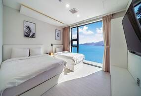Le Grand Bleu Resort