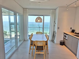 Daecheon I-Ocean Pool Villa Hotel