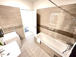 Budapest Downtown Residence LEO
