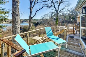 Steps to Private Beach: Martha's Vineyard Escape!