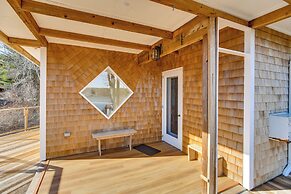Steps to Private Beach: Martha's Vineyard Escape!