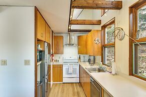 Steps to Private Beach: Martha's Vineyard Escape!