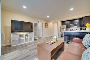 2 Mi to Dtwn Pleasanton Condo w/ Pool Access