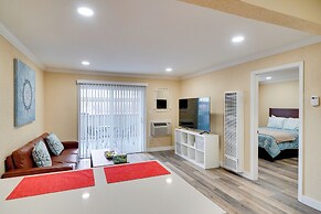 2 Mi to Dtwn Pleasanton Condo w/ Pool Access