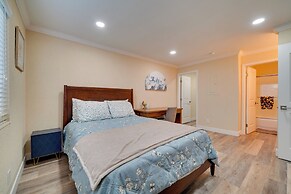 2 Mi to Dtwn Pleasanton Condo w/ Pool Access