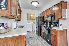 Visit Route 66! Pet-friendly Joplin Gem w/ Yard