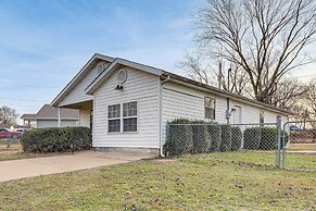 Visit Route 66! Pet-friendly Joplin Gem w/ Yard
