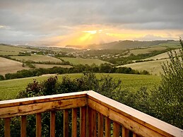 Lowena Lodge