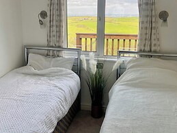 Lowena Lodge