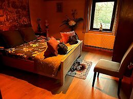 Dog-friendly Home With Bubble Bath
