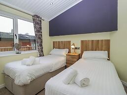 High Lake View Lodge