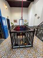 Riad borj blue
