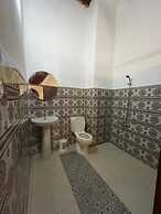 Riad borj blue