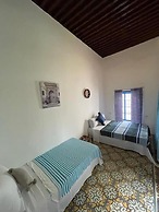 Riad borj blue