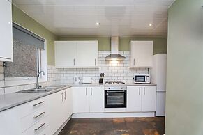 The Pitcairn Residence - 3 Bedroom House