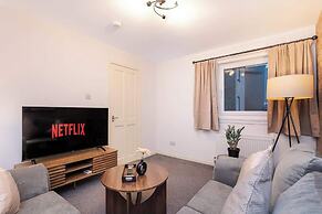 The Pitcairn Residence - 3 Bedroom House
