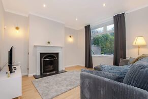 2bed House in Torry - Free Parking