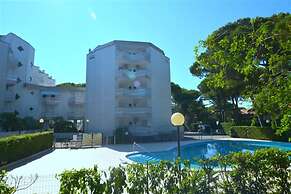 Lignano Riviera Apartment With Pool