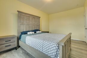 Explore Nyc, Parks & Beaches! Top-floor Apt