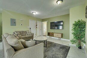 Explore Nyc, Parks & Beaches! Top-floor Apt