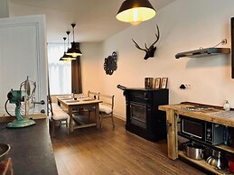 Chic Vintage Apartment in Spa