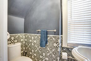 Explore Orange & Nyc! Luxury Family Home w/ Deck