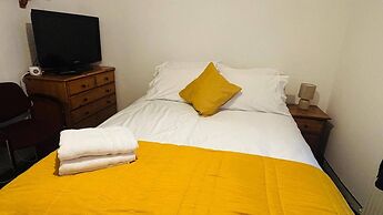 House - Sleeps 8 - Clifton Down 10 min Walk