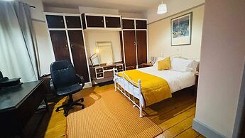 House - Sleeps 8 - Clifton Down 10 min Walk