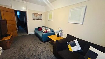 House - Sleeps 8 - Clifton Down 10 min Walk