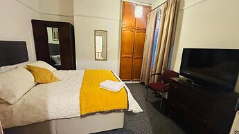 House - Sleeps 8 - Clifton Down 10 min Walk