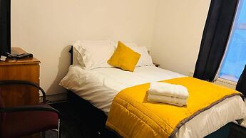 House - Sleeps 8 - Clifton Down 10 min Walk
