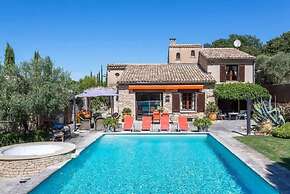 Villa Near Avignon With Separate Suites