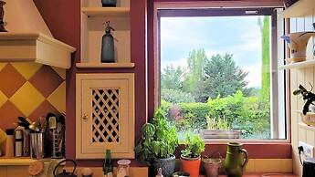 Villa Near Avignon With Separate Suites