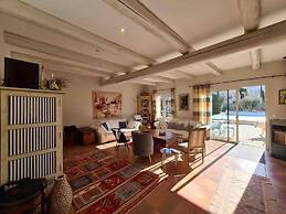 Villa Near Avignon With Separate Suites