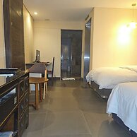 NINETH HOTEL
