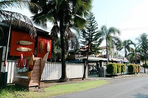HAU BATU KARAS
