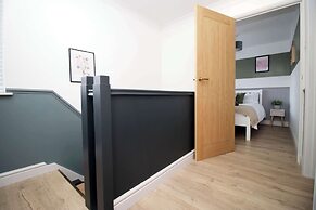 Stylish 3 Bed Home In Bath - Private Parking Wifi