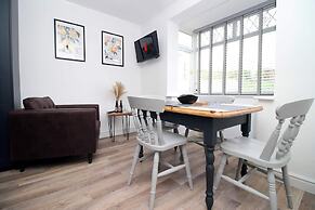 Stylish 3 Bed Home In Bath - Private Parking Wifi