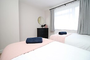 Stylish 3 Bed Home In Bath - Private Parking Wifi