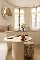 Luxurious Astorg Residence