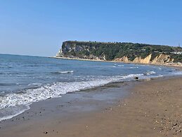 2bed-cabin Sleeps 4, Wifi, Free Parking, Sea Views