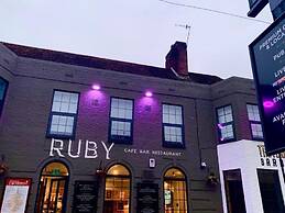 Ruby Pub and Hotel