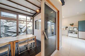 Gyeongju Awesomeway Pool Villa