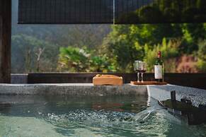 Emeishan XiaoshanQing Luxury Resort