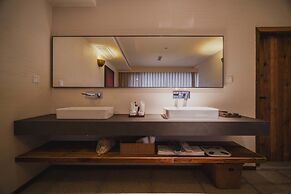 Emeishan XiaoshanQing Luxury Resort