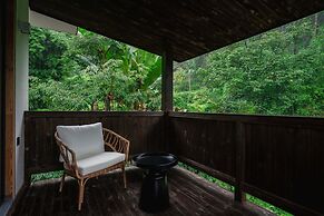 Emeishan XiaoshanQing Luxury Resort