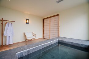 Emeishan XiaoshanQing Luxury Resort